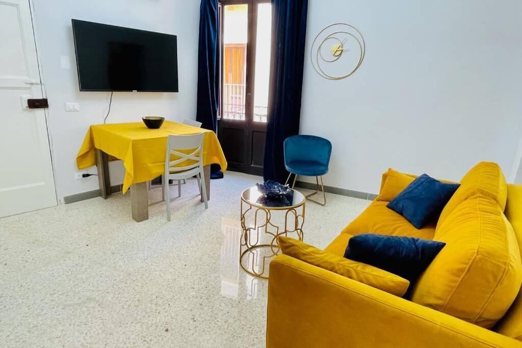Trapani Centro Storico Apartment, Great Central Location! All New Furniture And Appliances! エクステリア 写真